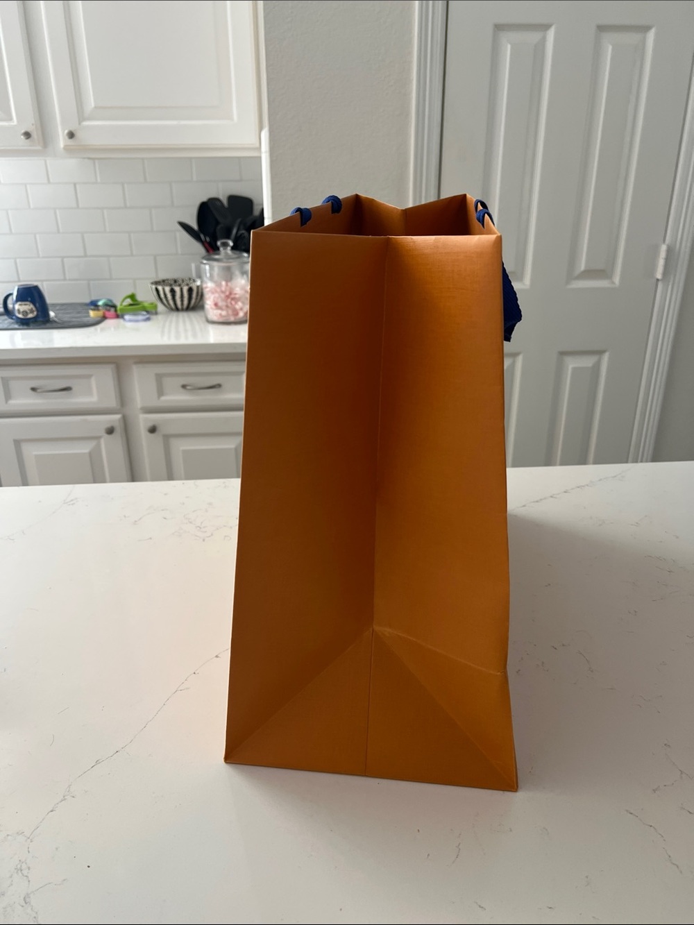 Louis Vuitton Shopping Bags - Picture 10 of 16